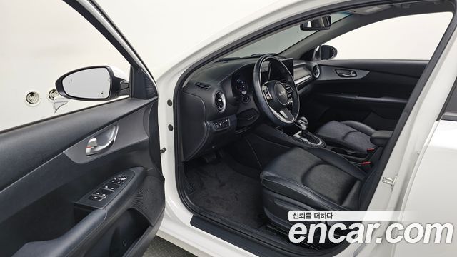 Kia K3 (II) 1.6 Prestige 2022 — фото 10