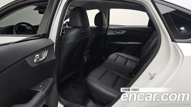Kia K3 (II) 1.6 Prestige 2022 — фото 26