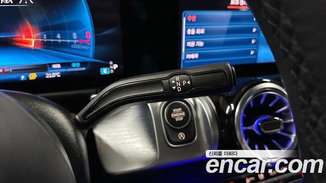 Mercedes-Benz GLB-Class (X247) AMG GLB35 4MATIC 2025 — фото 9