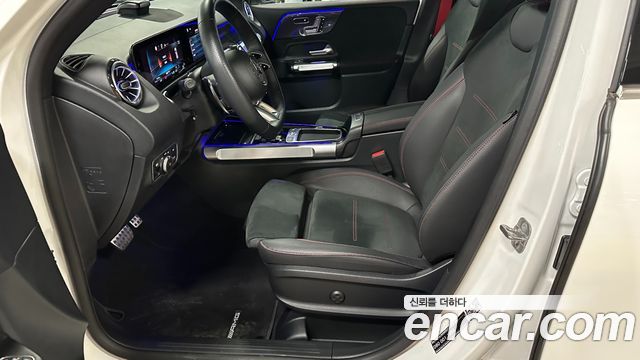 Mercedes-Benz GLB-Class (X247) AMG GLB35 4MATIC 2025 — фото 17