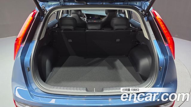 Kia Niro Signature 2026 — фото 18