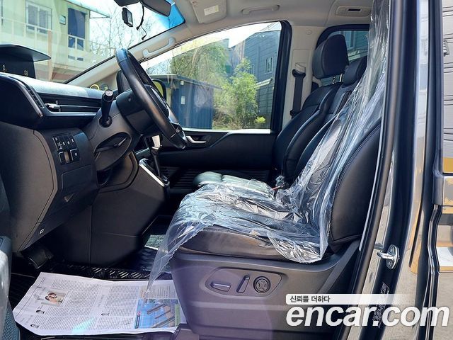 Hyundai Staria Tourer 11-Seater Modern 2023 — фото 7