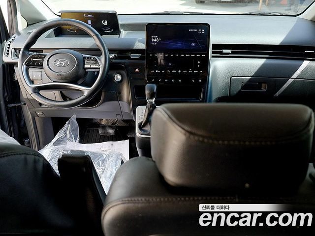 Hyundai Staria Tourer 11-Seater Modern 2023 — фото 15