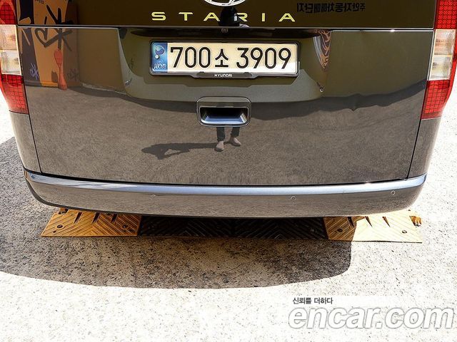 Hyundai Staria Tourer 11-Seater Modern 2023 — фото 24