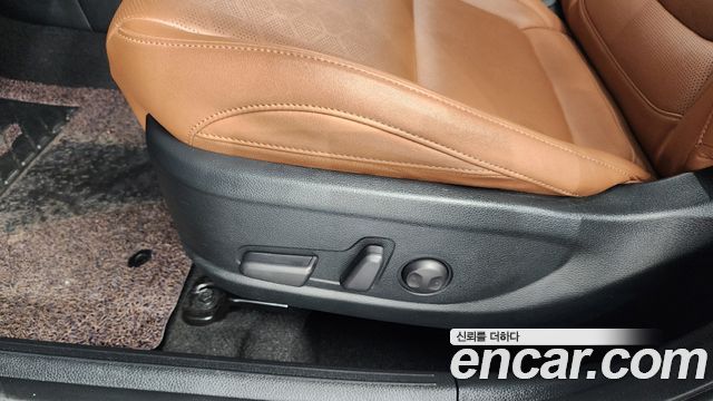 Kia Seltos Gasoline 2.0 2WD Signature 2023 — фото 31