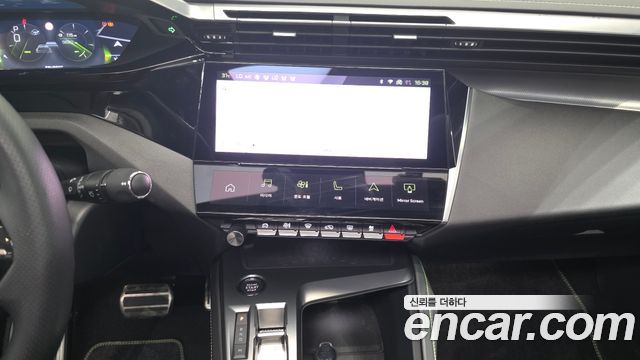 Peugeot 408 1.2 Pure Tech GT 2024 — фото 13