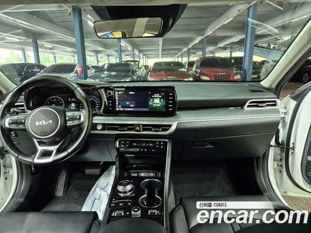 Kia K5 (III) 2.0 Trendy 2022 — фото 21