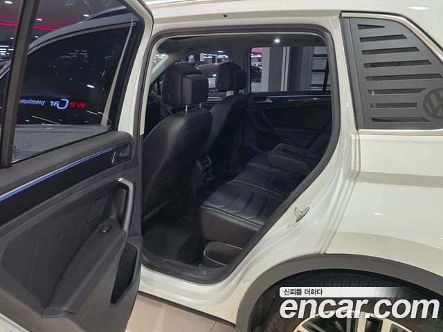 Volkswagen Tiguan (II) 2.0 TDI Prestige 2023 — фото 8