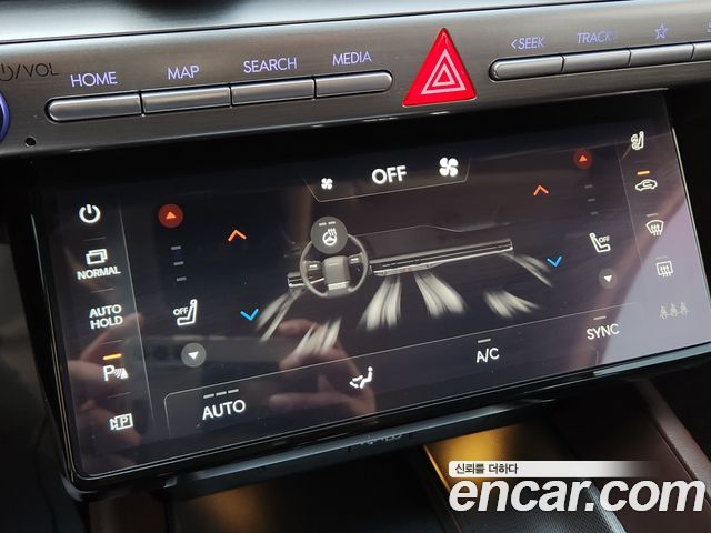 Hyundai Grandeur (GN7) 2,5 Gasoline 2WD Premium 2023 — фото 7
