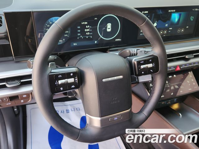 Hyundai Grandeur (GN7) 2,5 Gasoline 2WD Premium 2023 — фото 15