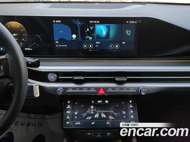 Hyundai Grandeur (GN7) 2,5 Gasoline 2WD Premium 2023 — фото 19