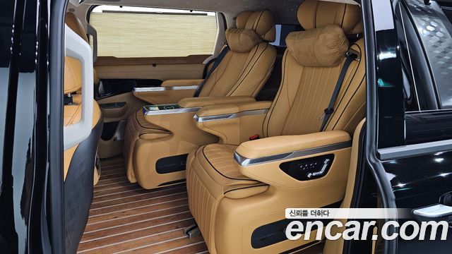 Kia Carnival (IV) Gasoline 9-Seater Hi Limousine (7-seater Limousine(Special vehicle) 2024 — фото 11