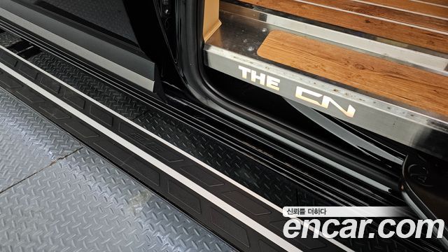 Kia Carnival (IV) Gasoline 9-Seater Hi Limousine (7-seater Limousine(Special vehicle) 2024 — фото 28