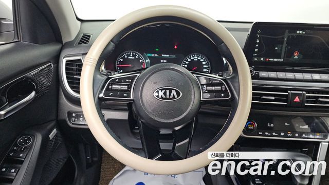 Kia Seltos Gasoline 1.6 Turbo 2WD Signature 2022 — фото 15