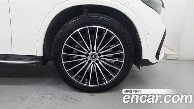 Mercedes-Benz GLC-Class (X254) GLC300 4MATIC Coupe 2024 — фото 5