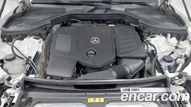 Mercedes-Benz GLC-Class (X254) GLC300 4MATIC Coupe 2024 — фото 6