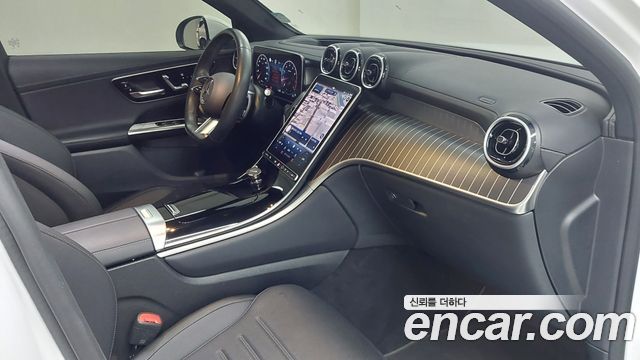 Mercedes-Benz GLC-Class (X254) GLC300 4MATIC Coupe 2024 — фото 17
