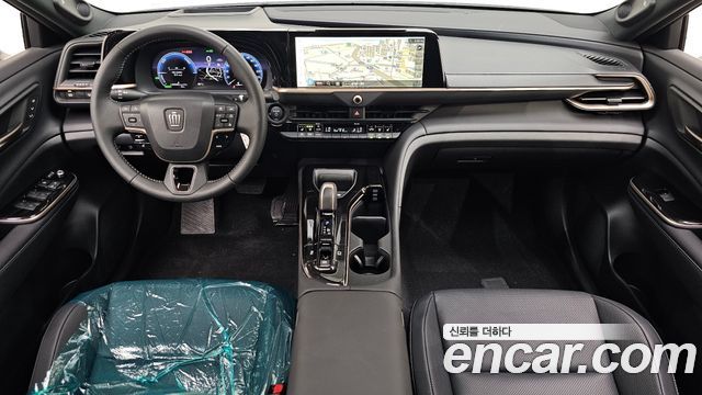 Toyota Crown Crossover 2.4 4WD Dual Boost HYbrid 2026 — фото 7