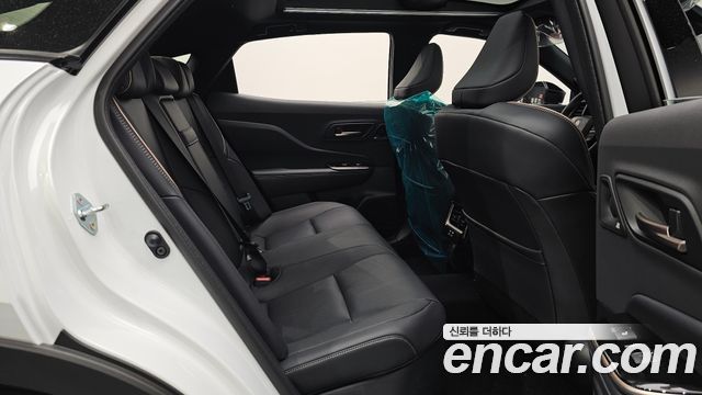 Toyota Crown Crossover 2.4 4WD Dual Boost HYbrid 2026 — фото 12