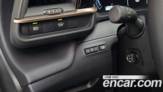 Toyota Crown Crossover 2.4 4WD Dual Boost HYbrid 2026 — фото 14