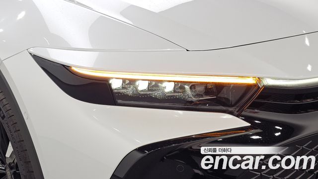 Toyota Crown Crossover 2.4 4WD Dual Boost HYbrid 2026 — фото 22