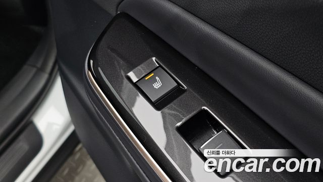 Toyota Crown Crossover 2.4 4WD Dual Boost HYbrid 2026 — фото 30