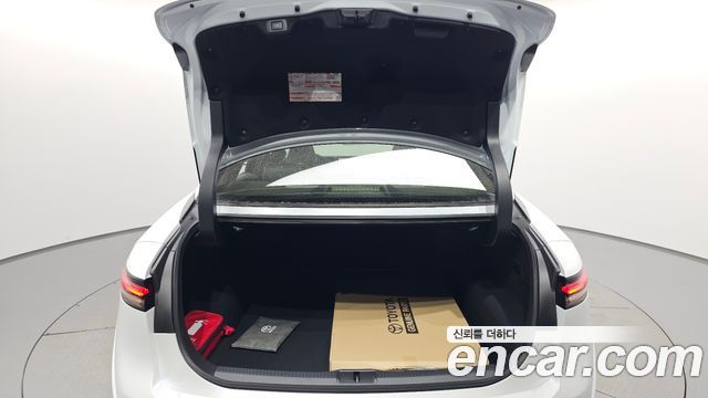 Toyota Crown Crossover 2.4 4WD Dual Boost HYbrid 2026 — фото 35