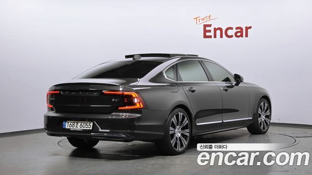 Volvo S90 B6 AWD Inscription 2021 — фото 2