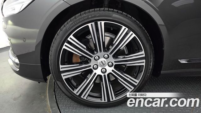 Volvo S90 B6 AWD Inscription 2021 — фото 5