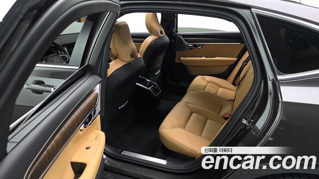 Volvo S90 B6 AWD Inscription 2021 — фото 12