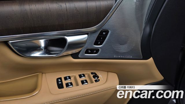 Volvo S90 B6 AWD Inscription 2021 — фото 18