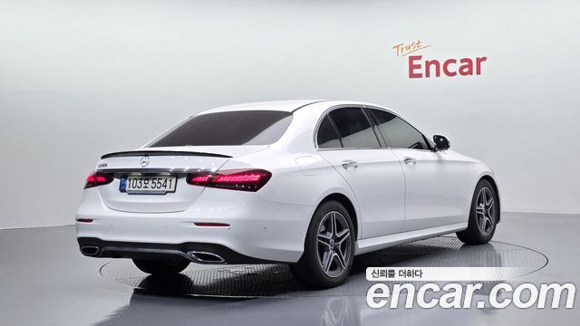Mercedes-Benz E-Class (W213) E250 AMG Line 2023 — фото 2