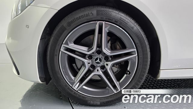 Mercedes-Benz E-Class (W213) E250 AMG Line 2023 — фото 5