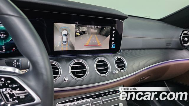 Mercedes-Benz E-Class (W213) E250 AMG Line 2023 — фото 15