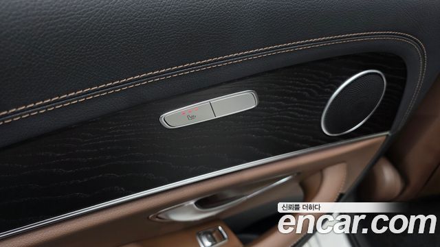 Mercedes-Benz E-Class (W213) E250 AMG Line 2023 — фото 17