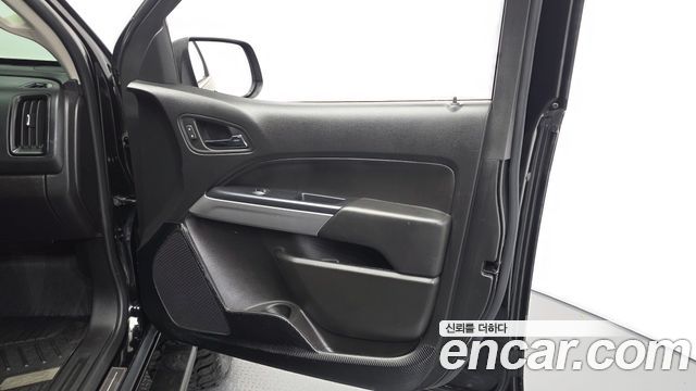 Chevrolet Colorado 3.6 Extreme 4WD 2020 — фото 24