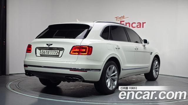 Bentley Bentayga 4.0 V8 2020 — фото 2