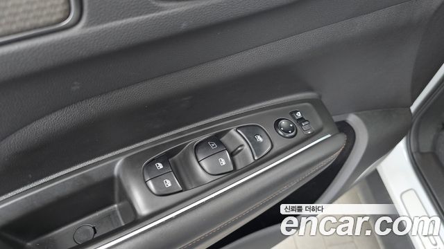 Renault Korea QM6 2.0 GDe PREMIERE 2WD 2020 — фото 29