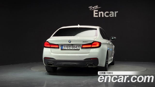 BMW 5 Series (G30) 520i M Sport 2022 — фото 4