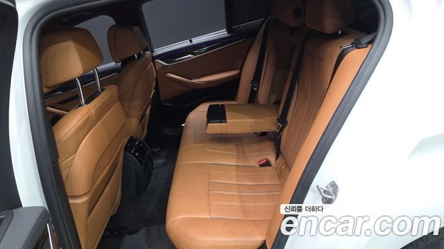 BMW 5 Series (G30) 520i M Sport 2022 — фото 12