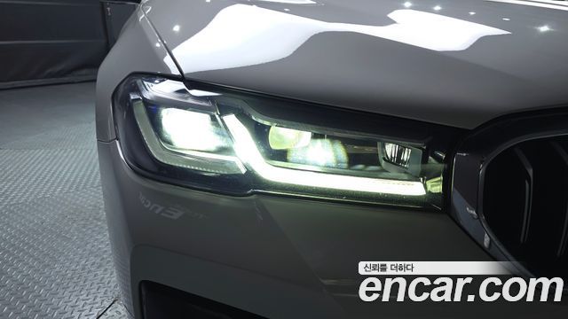 BMW 5 Series (G30) 520i M Sport 2022 — фото 22