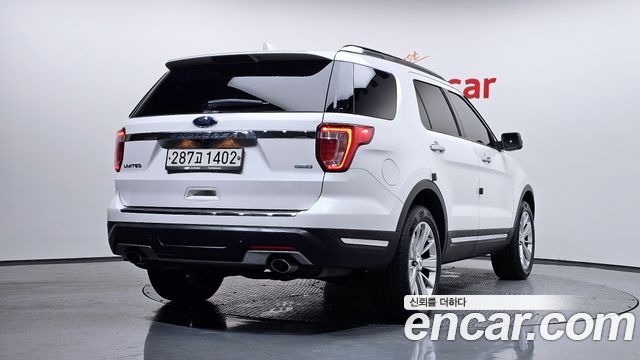 Ford Explorer 2.3 Limited 4WD 5th 2019 — фото 2