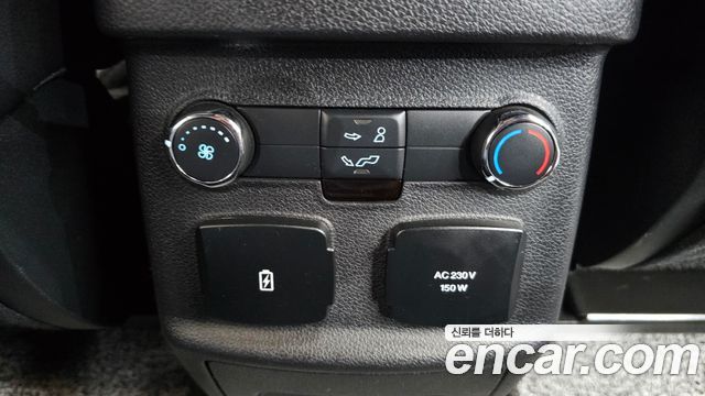 Ford Explorer 2.3 Limited 4WD 5th 2019 — фото 13