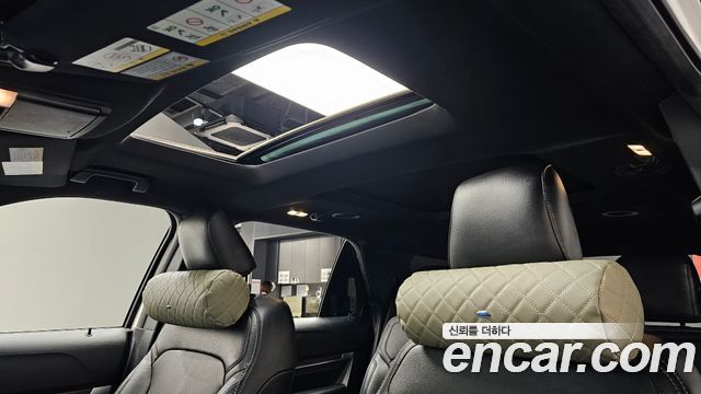 Ford Explorer 2.3 Limited 4WD 5th 2019 — фото 18