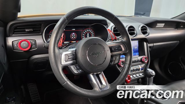 Ford Mustang Coupe 2022 — фото 12