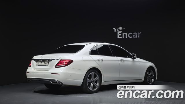 Mercedes-Benz E-Class (W213) E300 Avantgarde 2019 — фото 2