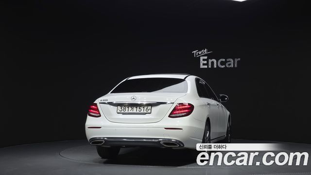 Mercedes-Benz E-Class (W213) E300 Avantgarde 2019 — фото 4