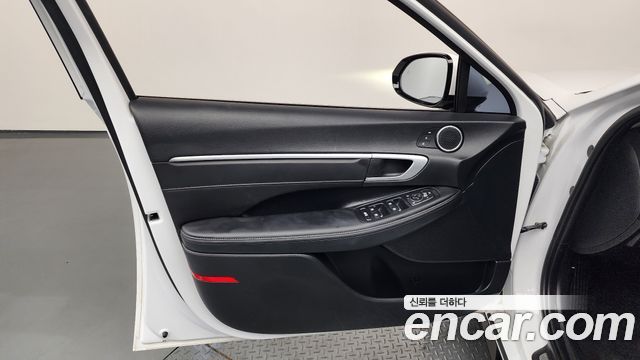 Hyundai Sonata The Edge (DN8) 2.0 Exclusive 2024 — фото 30