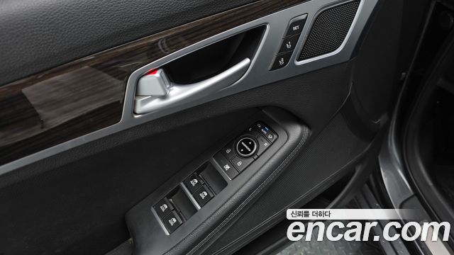 Genesis G80 3.3 GDI AWD Luxury 2017 — фото 15