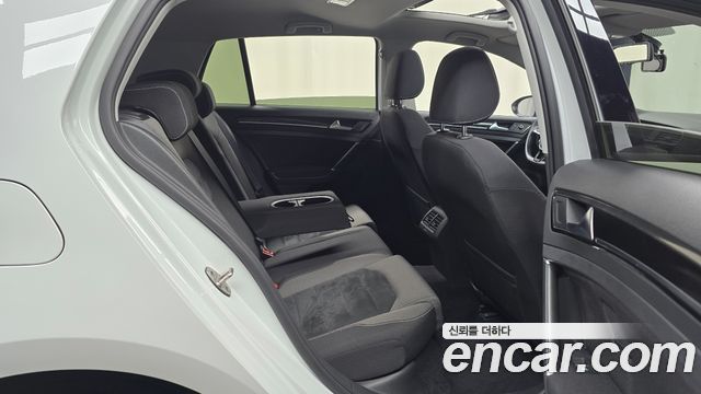 Volkswagen Golf (VII) 2.0 TDI 2015 — фото 12